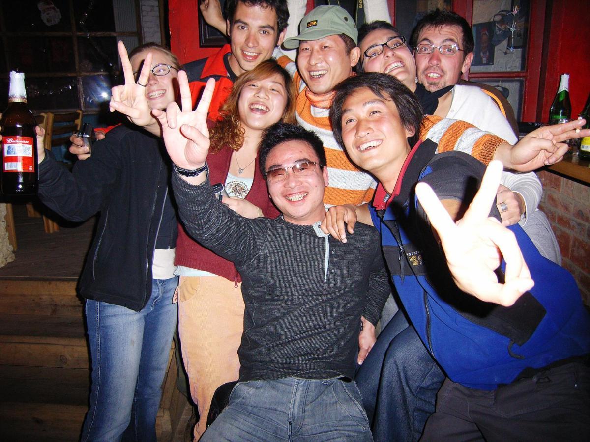 The Cloudland International Youth Hostel Close To The City Center,10 Min Walks To The Subway, Close To The Night Market, Old Street, Green Lake, English-Speaking Service, Free Activity Convenient Payment And Visa Cards Are Accepted Куньмин Экстерьер фото